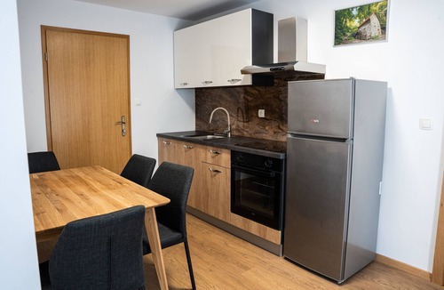 Store Apartment | Charming family apartment with terrace, herb garden views and animals