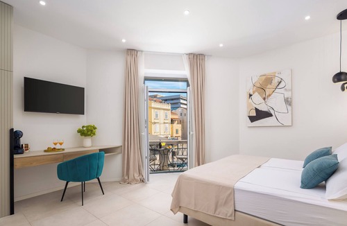 Split Hotel | Charming hotel suite with balcony in Split city centre with WiFi, AC