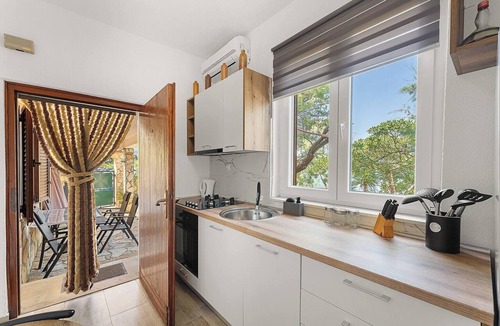 Kukljica Apartment | Charming retreat for 2-guests, Kukljica
