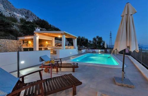 Podgora Villa | Charmy Villa Hill with Pool