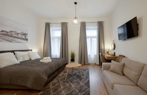 Velika Gorica Hotel | Chop Old House Hotel