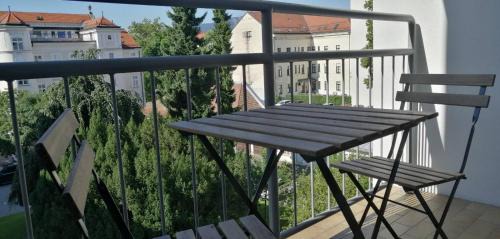 Center Apartment | city center park view appartment
