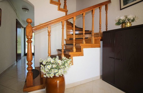 Brulo House | Close to the beach, air-conditioned, family-friendly, quiet location