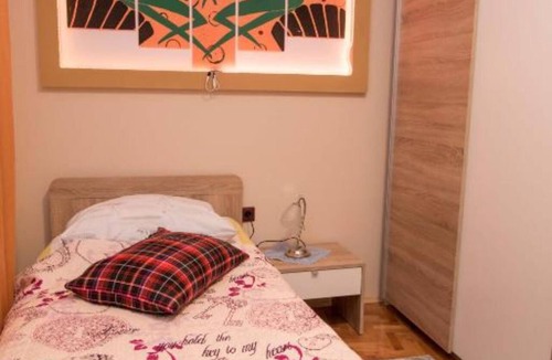 Daruvar House | Comfort Twin Room With Shared Kitchen And Bathroom