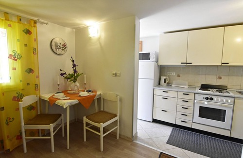 Savudrija Apartment | Comfortable accommodation in Savudrija, near the beach, Wi-Fi, garden, parking