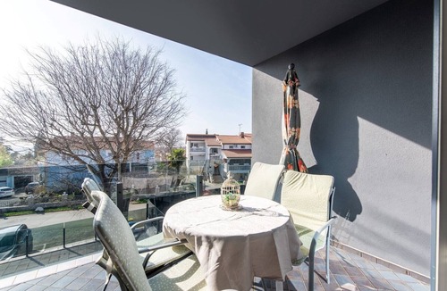 Kukci Apartment | Comfortable Apartment Amore near Poreč with Balcony for 4 Guests