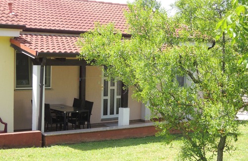 Vrvari House | Comfortable Bungalow in Poreč – Perfect for 4 to 5 Guests