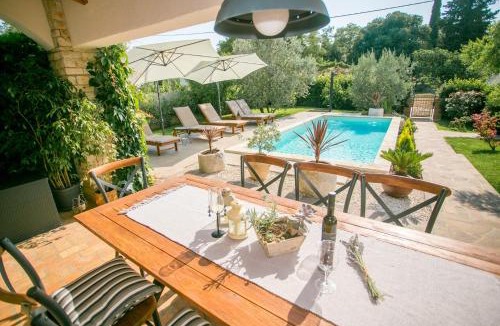 Tar Villa | Comfortable Villa Marinela with Pool and Garden