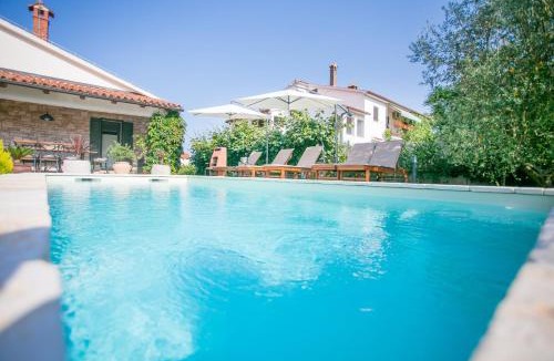 Tar Villa | Comfortable Villa Marinela with Pool and Garden