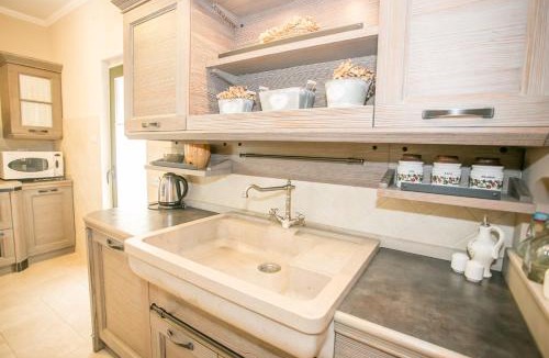 Tar Villa | Comfortable Villa Marinela with Pool and Garden