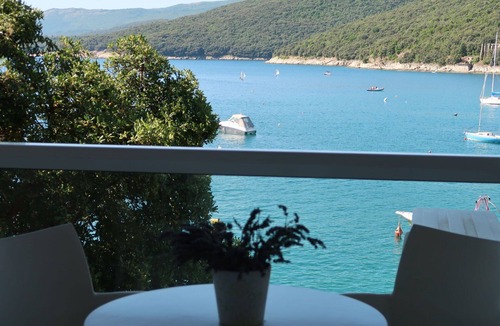 Rabac Apartment | Cosy apartment for 2 people with A/C, WIFI, TV and terrace