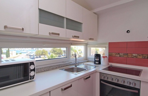 Bibinje Apartment | Cosy apartment for 4 guests with pool, WIFI, A/C, TV and terrace