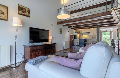 Novigrad Apartment | Cosy apartment for 4 guests with WIFI, A/C, TV and terrace