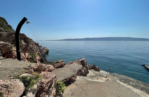 Senj Apartment | Cosy apartment for 4 guests with A/C, WIFI, TV, terrace and pets allowed