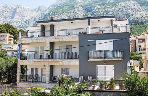 Moca Apartment | Cosy apartment for 4 guests with A/C, WIFI, TV and balcony
