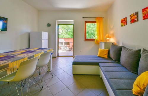 Sibinj Krmpotski Apartment | Cosy apartment for 4 people with WIFI, A/C, TV and terrace