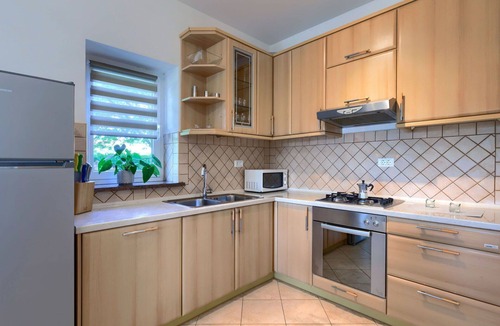 Vosteni Apartment | Cosy apartment for 6 guests with A/C, WIFI, private pool, TV and terrace
