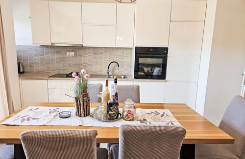 Donji Prolozac Apartment | Cosy apartment with private pool, hot tub, A/C, WIFI, TV, terrace, pets allowed and panoramic view