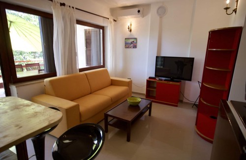 Premantura Apartment | Cosy & Quiet Studio With Balcony And Garden View - Dunja Apartments For Rent