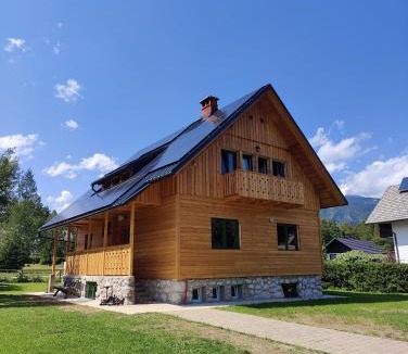 Ribcev Laz Ski Chalet | Cottage Suha