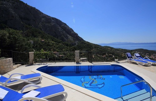 Makarska Villa | Country House Dalmatian Stone with Pool