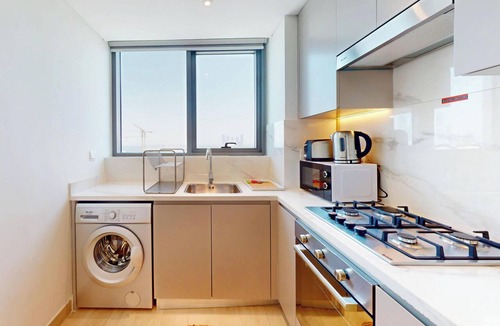 Jadaf Apartment | Cozy 1BR with Canal View
