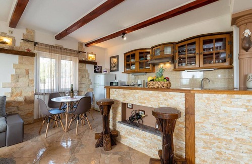 Rovanjska Apartment | Cozy apartment in Rovanjska/Jasenice with WiFi