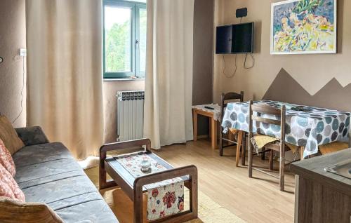 Crni Lug Apartment | Cozy Apartment In Crni Lug With Sauna