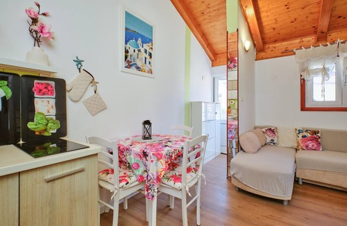 Ilovik Apartment | Cozy apartment in Ilovik with WiFi