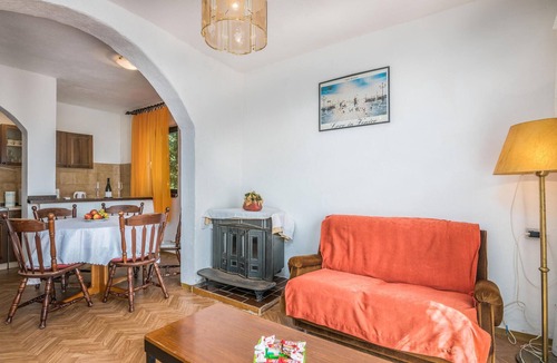 Jurandvor Apartment | Cozy apartment in Jurandvor with WiFi