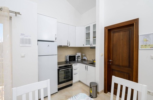 Komarna Apartment | Cozy apartment in Komarna with WiFi