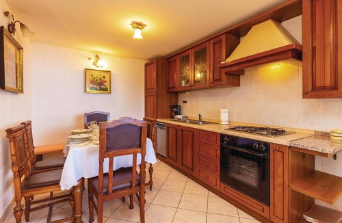 Kostrena Apartment | Cozy apartment in Kostrena with WiFi