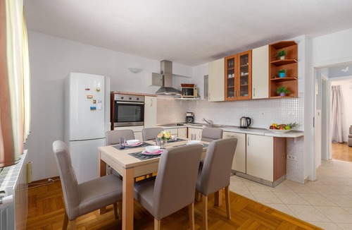 Zbandaj Apartment | Cozy apartment in Porec