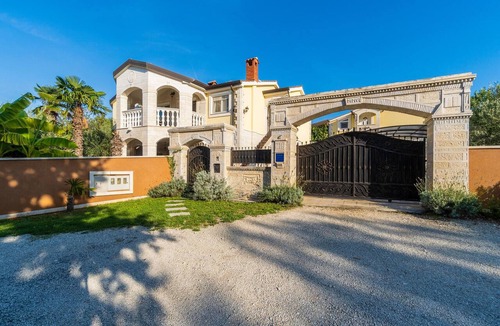 Antonci Apartment | Cozy apartment in Porec with WiFi