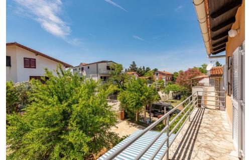 Nin Apartment | Cozy Apartment In Privlaka With Wifi