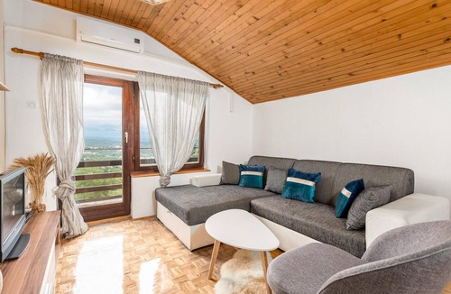 Rukavac Apartment | Cozy apartment in Rukavac with WiFi