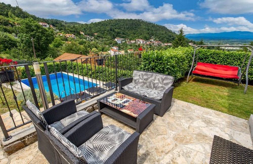 Rukavac Apartment | Cozy apartment in Rukavac with WiFi