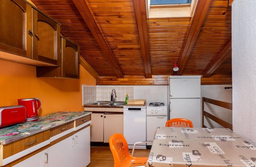 Sveti Juraj Apartment | Cozy apartment in Sveti Juraj with WiFi