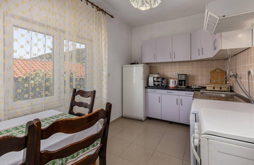 Sveti Juraj Apartment | Cozy apartment in Sveti Juraj with WiFi