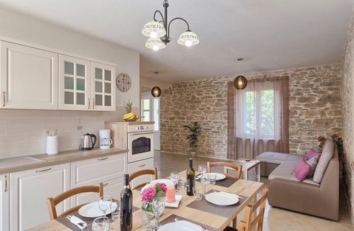 Krsete Apartment | Cozy apartment in Umag with private swimming pool, can be inside or outside