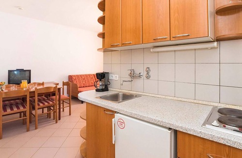 Katoro Apartment | Cozy apartment in Umag with outdoor swimming pool