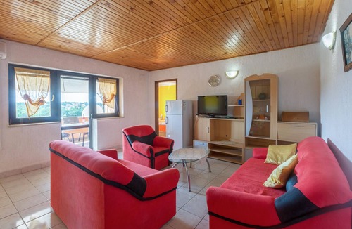 Zbandaj Apartment | Cozy apartment in Zbandaj with WiFi