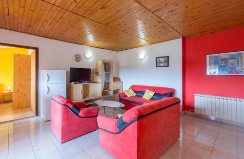 Zbandaj Apartment | Cozy apartment in Zbandaj with WiFi