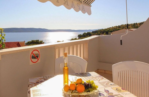 Blato Apartment | Cozy apartment in Zivogosce with house sea view