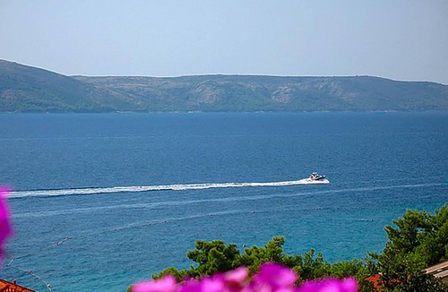 Blato Apartment | Cozy apartment in Zivogosce with house sea view