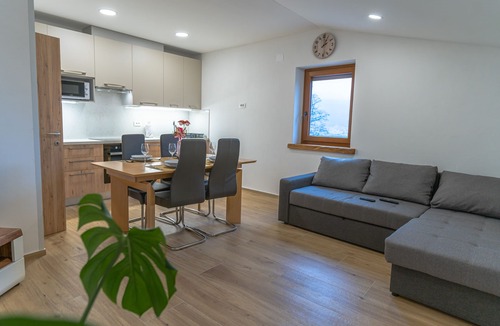 Ajdovscina Apartment | Cozy Apartment With Stunning Views & Winery