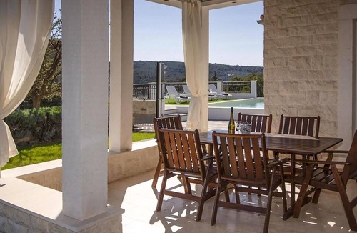 Sibenik House | Cozy home in Dubrava Kod Sibenika