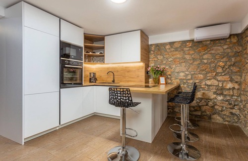 Sveti Vid Dobrinjski House | Cozy home in Sveti Vid Dobrinjski