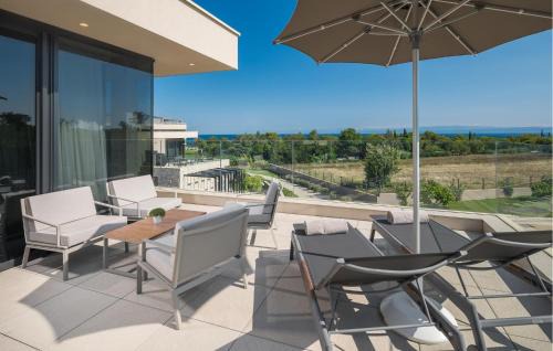 Umag House | Cozy Home In Crveni Vrh With Heated Swimming Pool