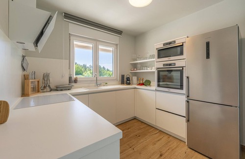Grabri House | Cozy home in Hum with sauna